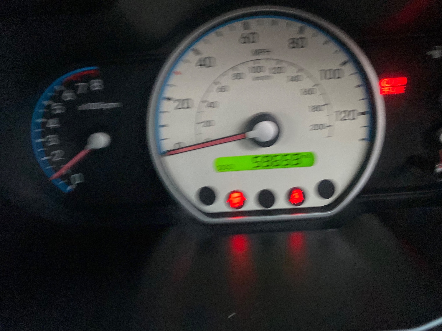 Used Hyundai i10 2010 for sale - 76851362: Photo 23