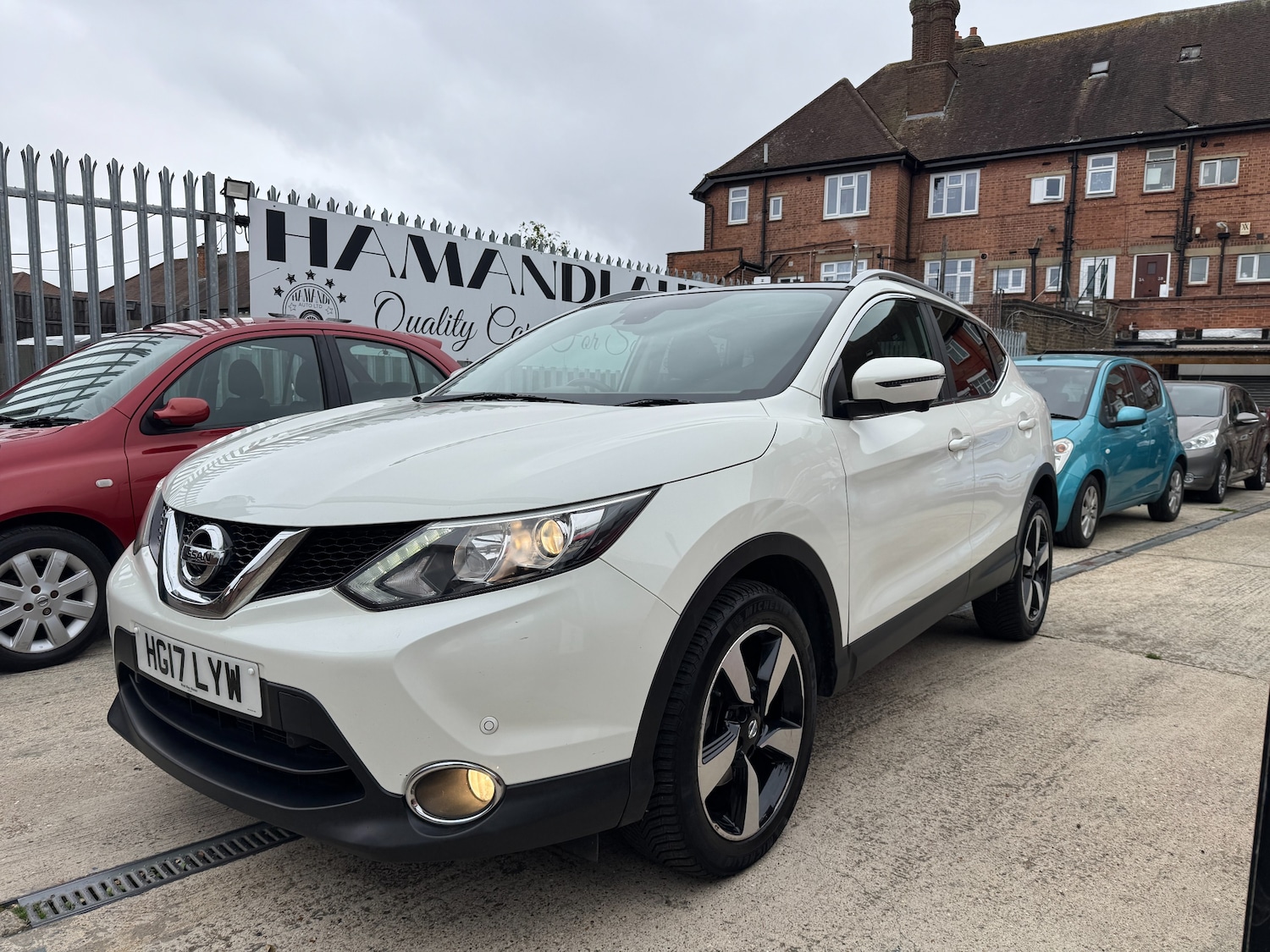 Used Nissan Qashqai 2017 for sale - 76508826: Photo 1