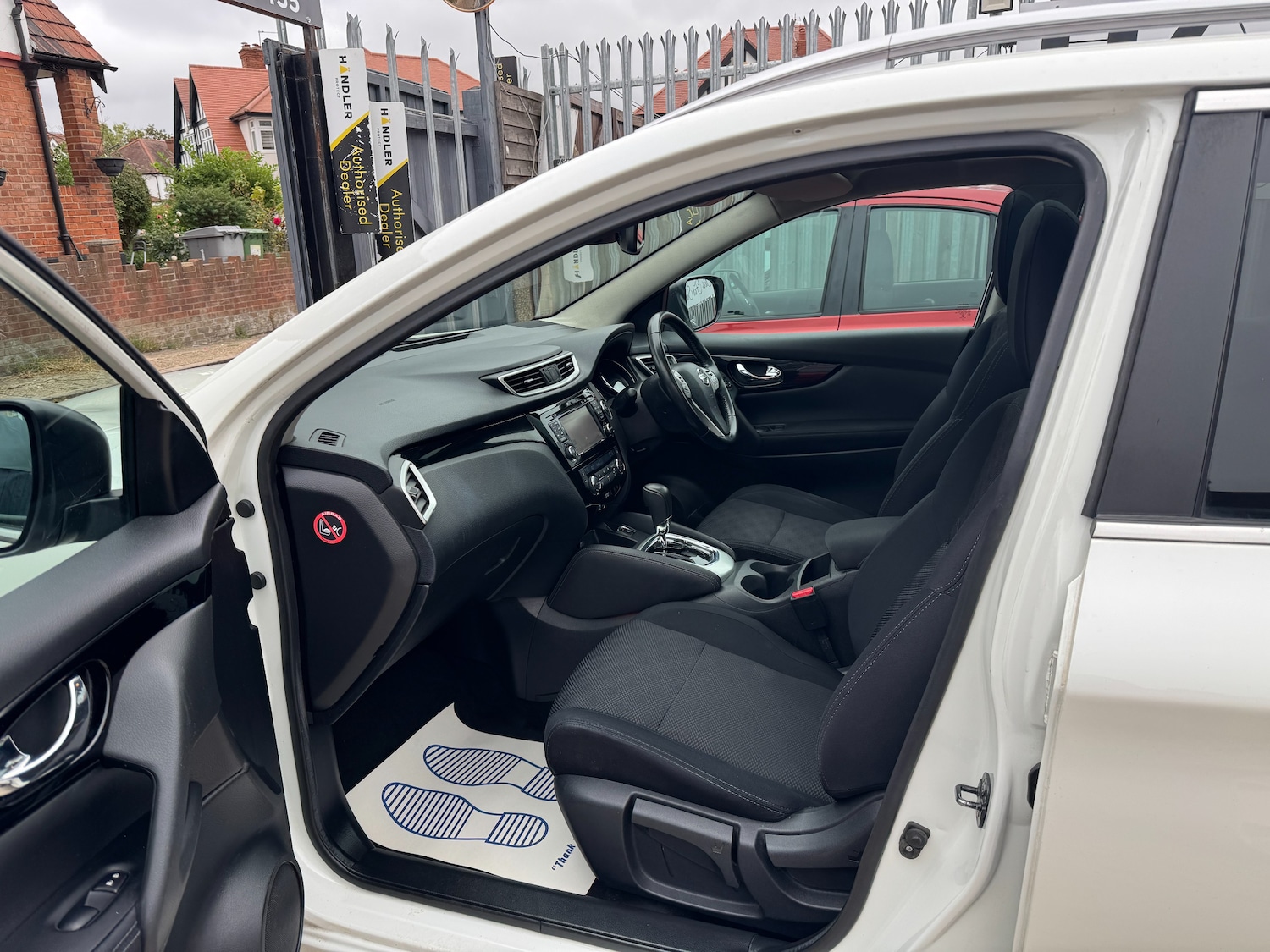 Used Nissan Qashqai 2017 for sale - 76508826: Photo 19