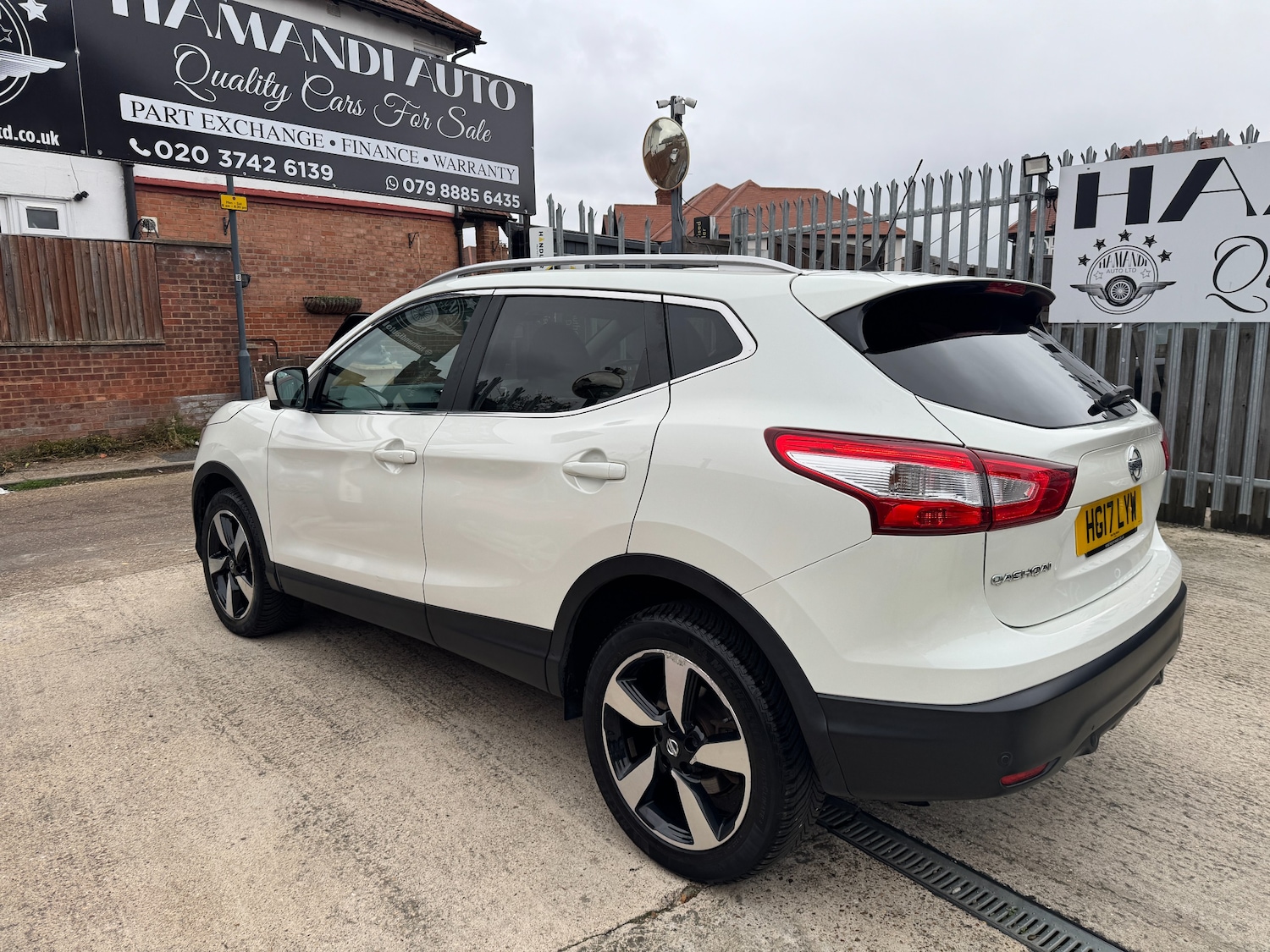 Used Nissan Qashqai 2017 for sale - 76508826: Photo 3