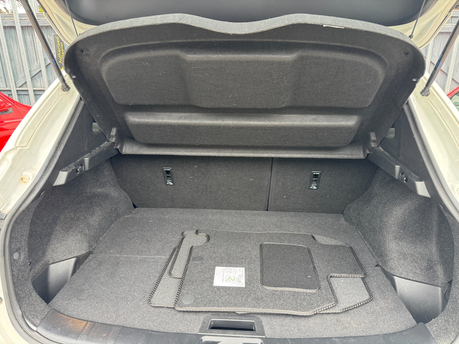 Used Nissan Qashqai 2017 for sale - 76508826: Photo 31