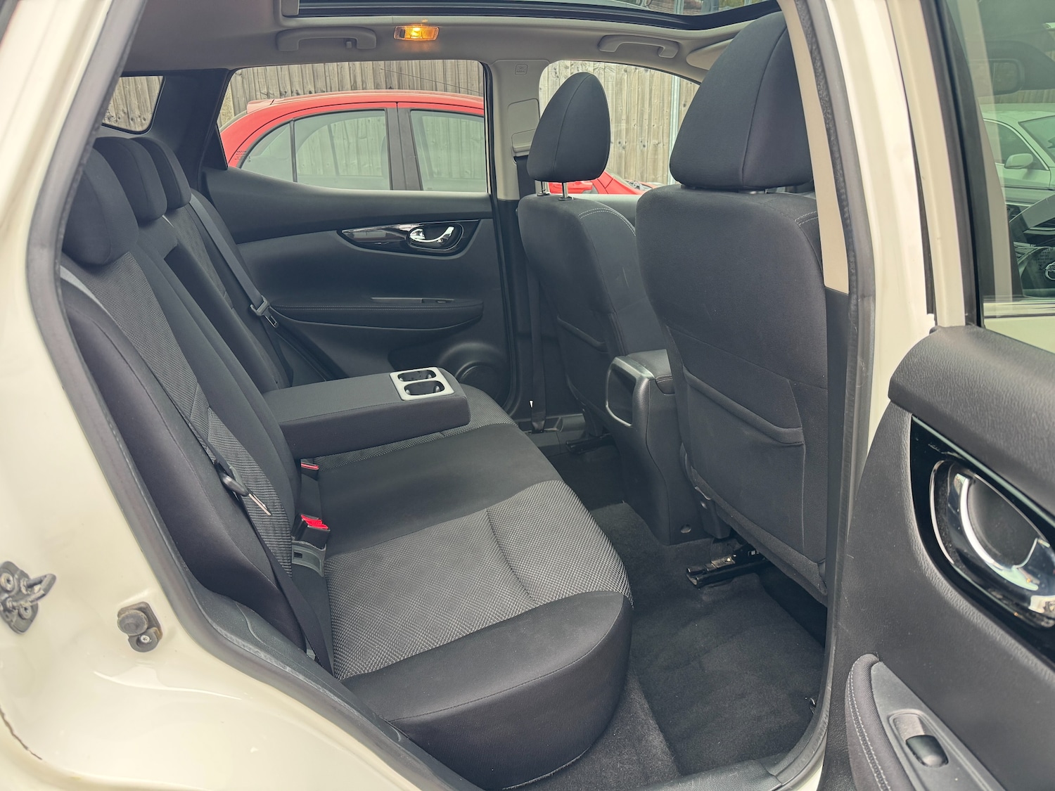 Used Nissan Qashqai 2017 for sale - 76508826: Photo 35