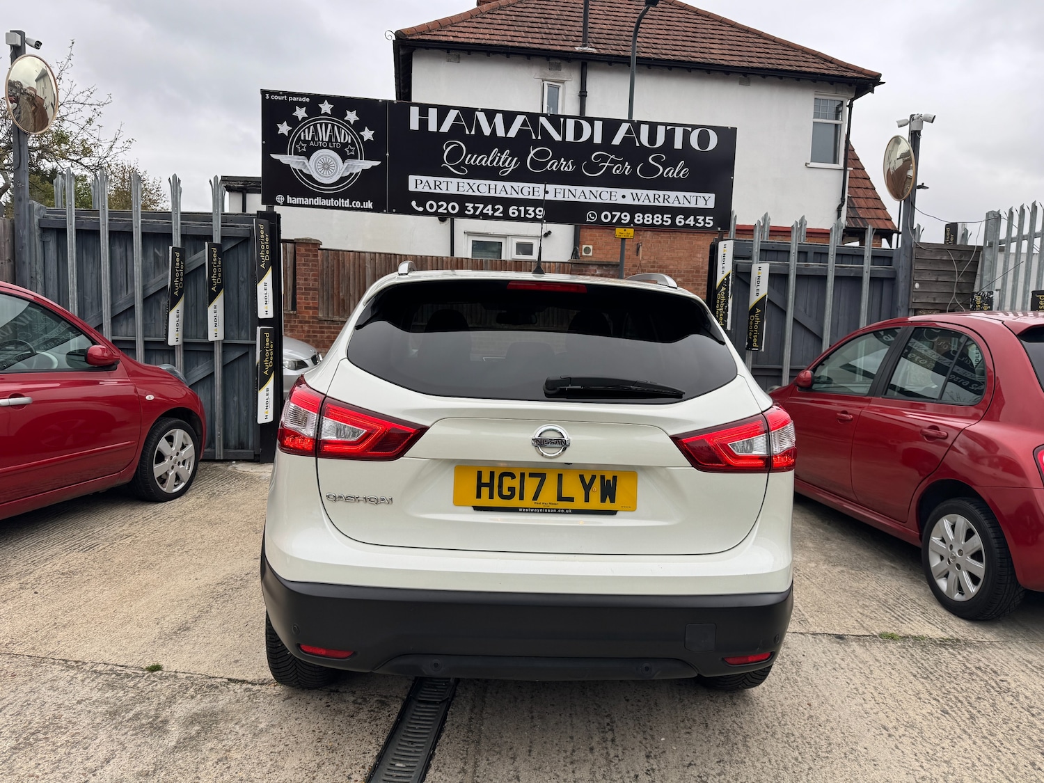 Used Nissan Qashqai 2017 for sale - 76508826: Photo 4