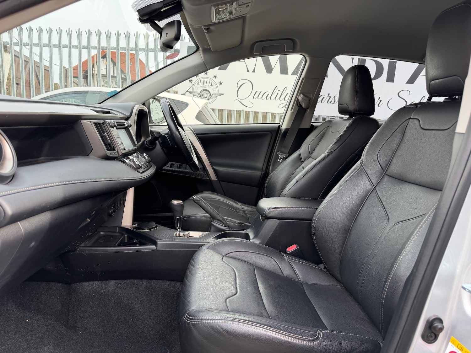 Used Toyota RAV4 2014 for sale - 77600557: Photo 10