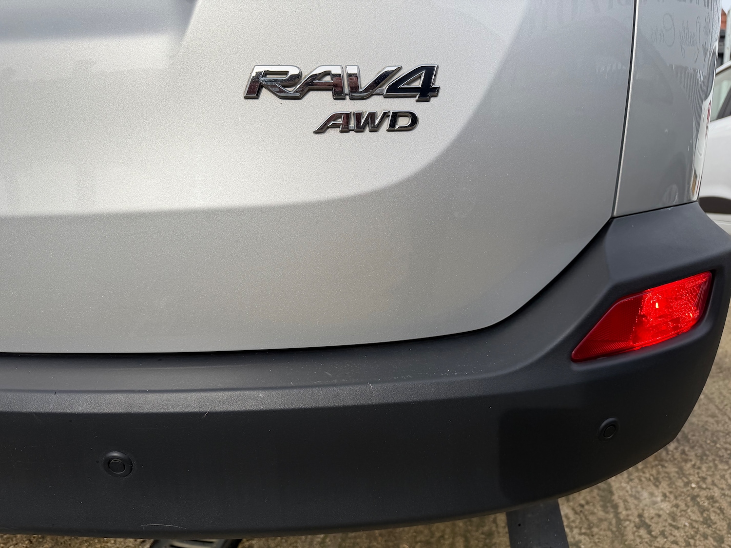 Used Toyota RAV4 2014 for sale - 77600557: Photo 13