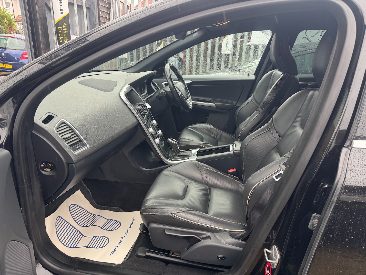 Used Volvo XC60 2015 for sale - 76586767: Photo 13