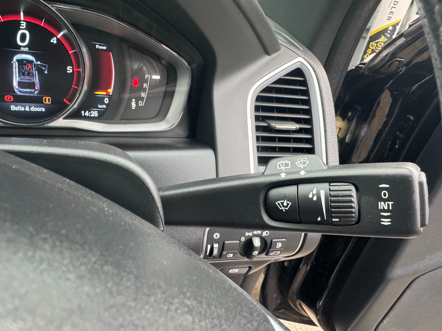 Used Volvo XC60 2015 for sale - 76586767: Photo 44