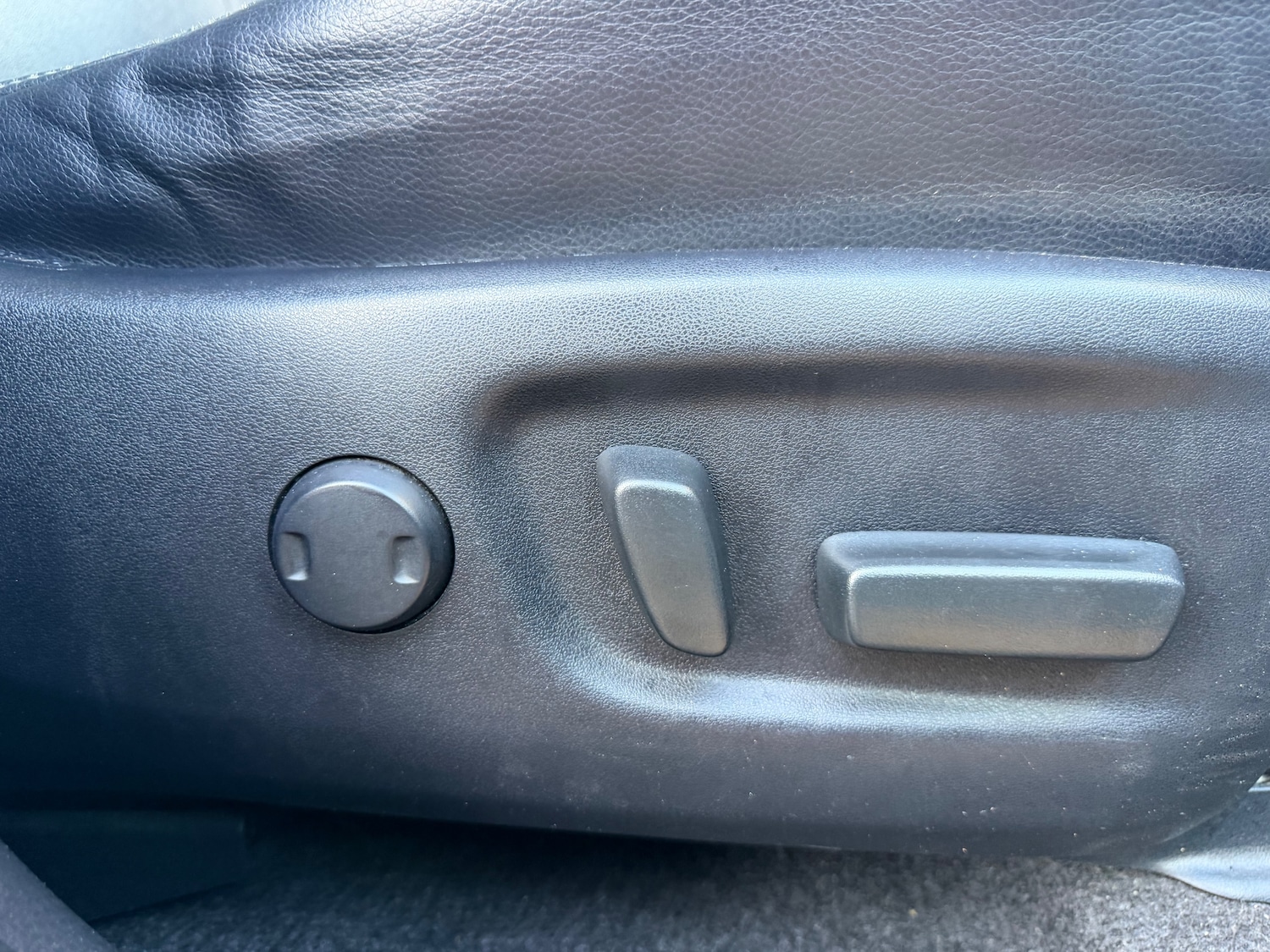 Used Toyota RAV4 2017 for sale - 77368786: Photo 25