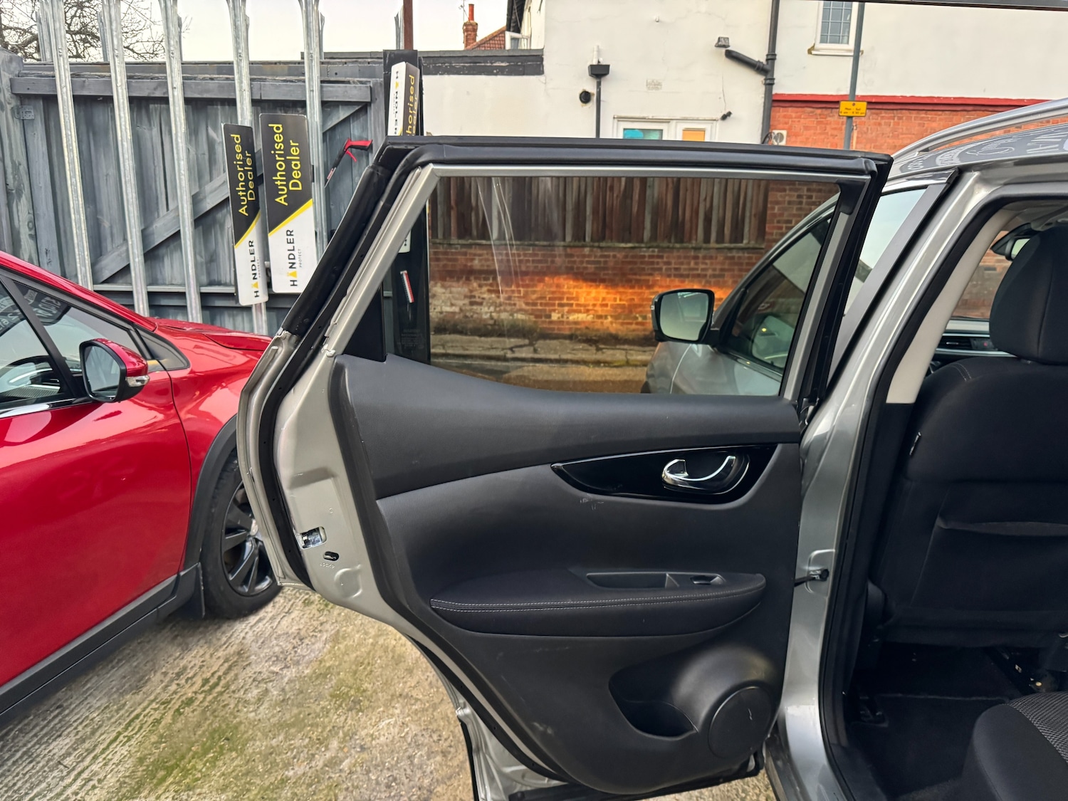 Used Nissan Qashqai 2015 for sale - 77795206: Photo 23