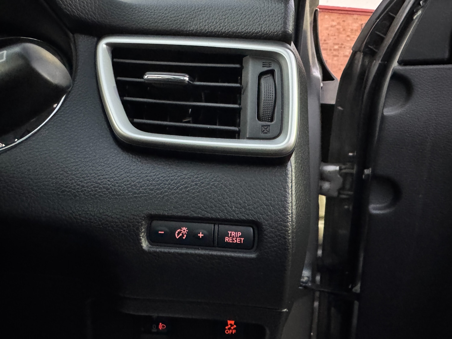 Used Nissan Qashqai 2015 for sale - 77795206: Photo 49