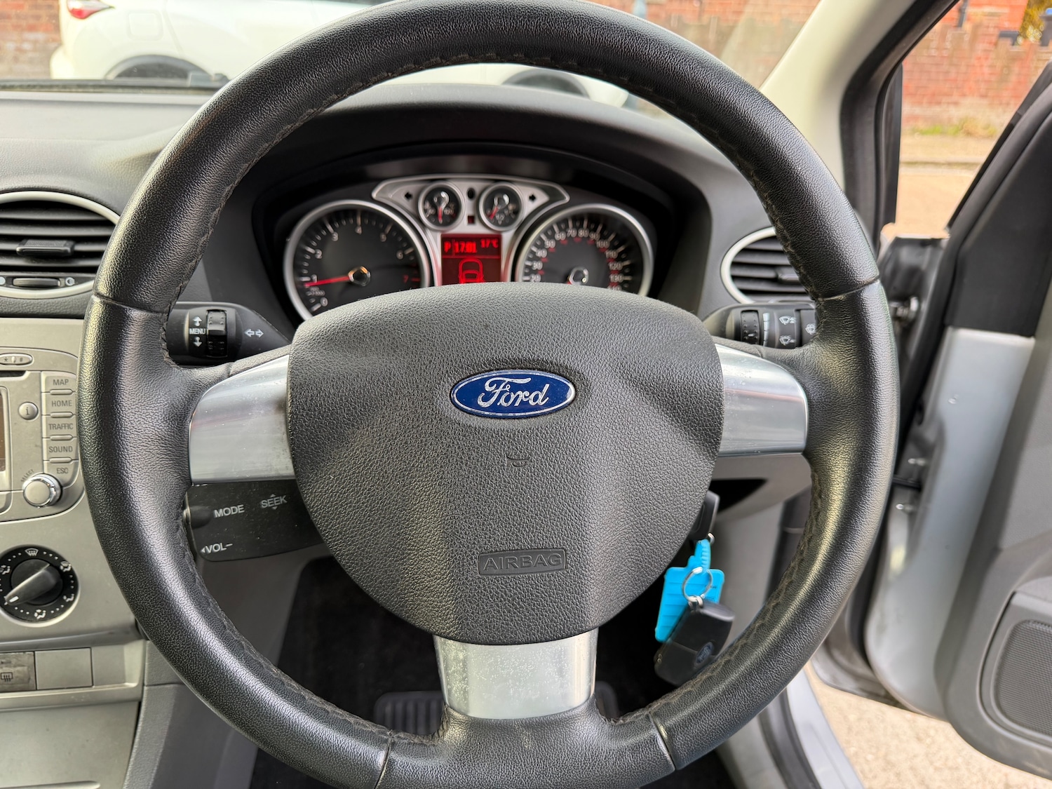 Used Ford Focus 2011 for sale - 77976103: Photo 17