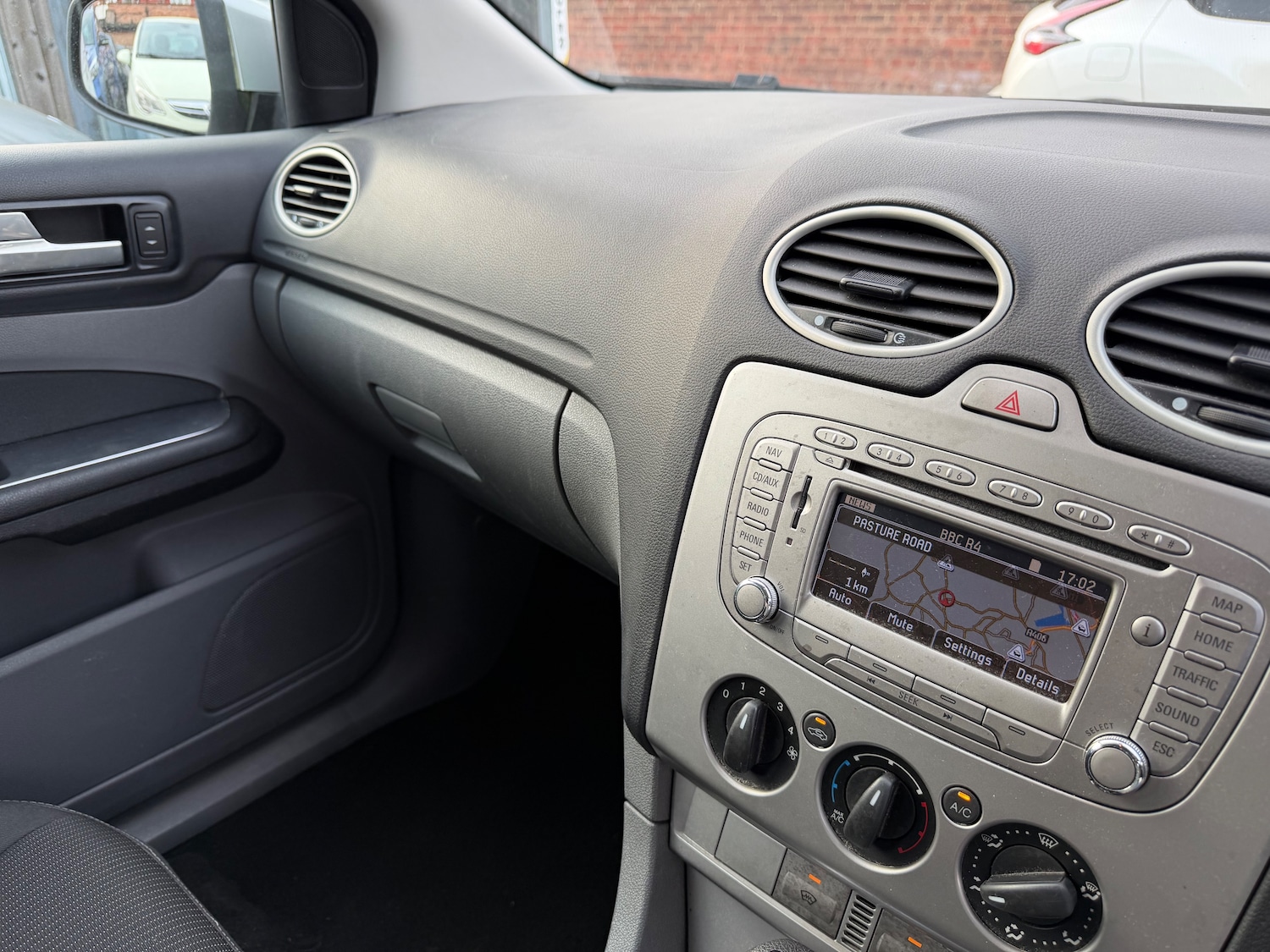 Used Ford Focus 2011 for sale - 77976103: Photo 23