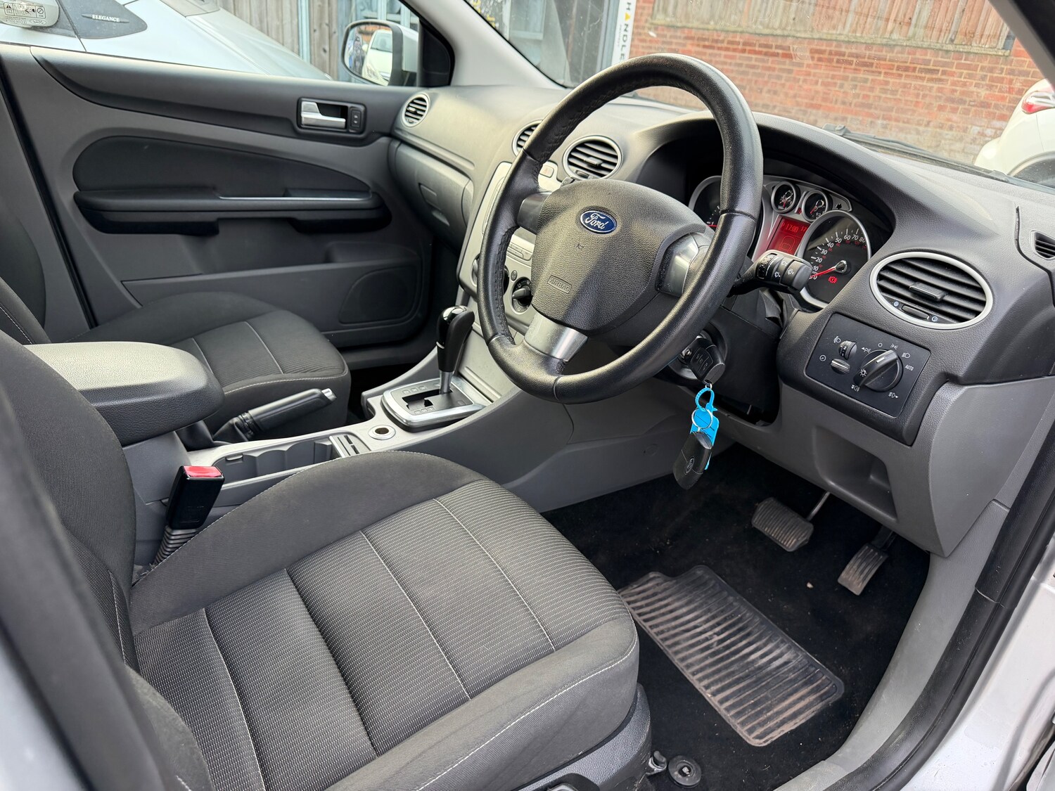 Used Ford Focus 2011 for sale - 77976103: Photo 8