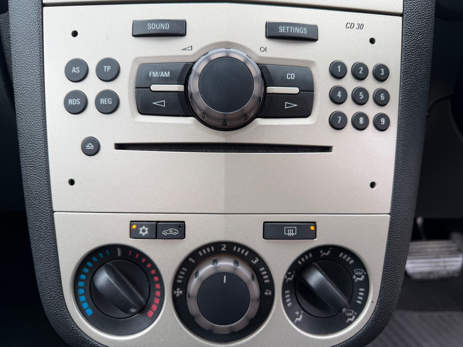 Used Vauxhall Corsa 2008 for sale - 77023530: Photo 22