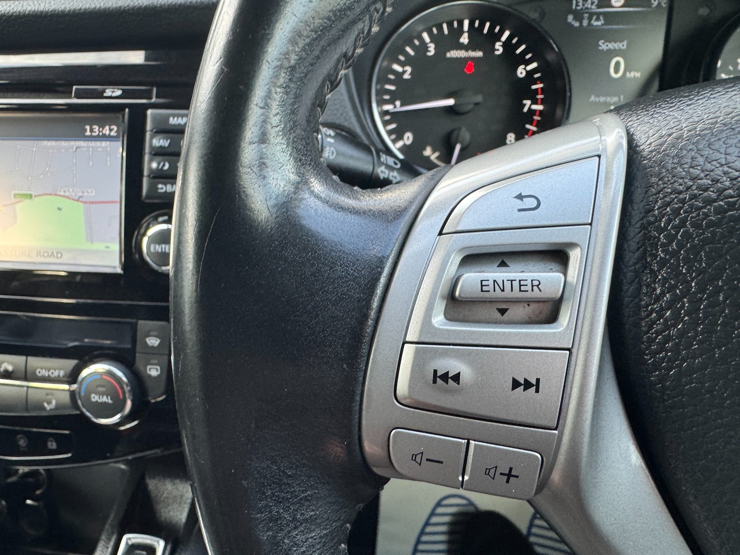 Used Nissan Qashqai 2016 for sale - 77319694: Photo 75