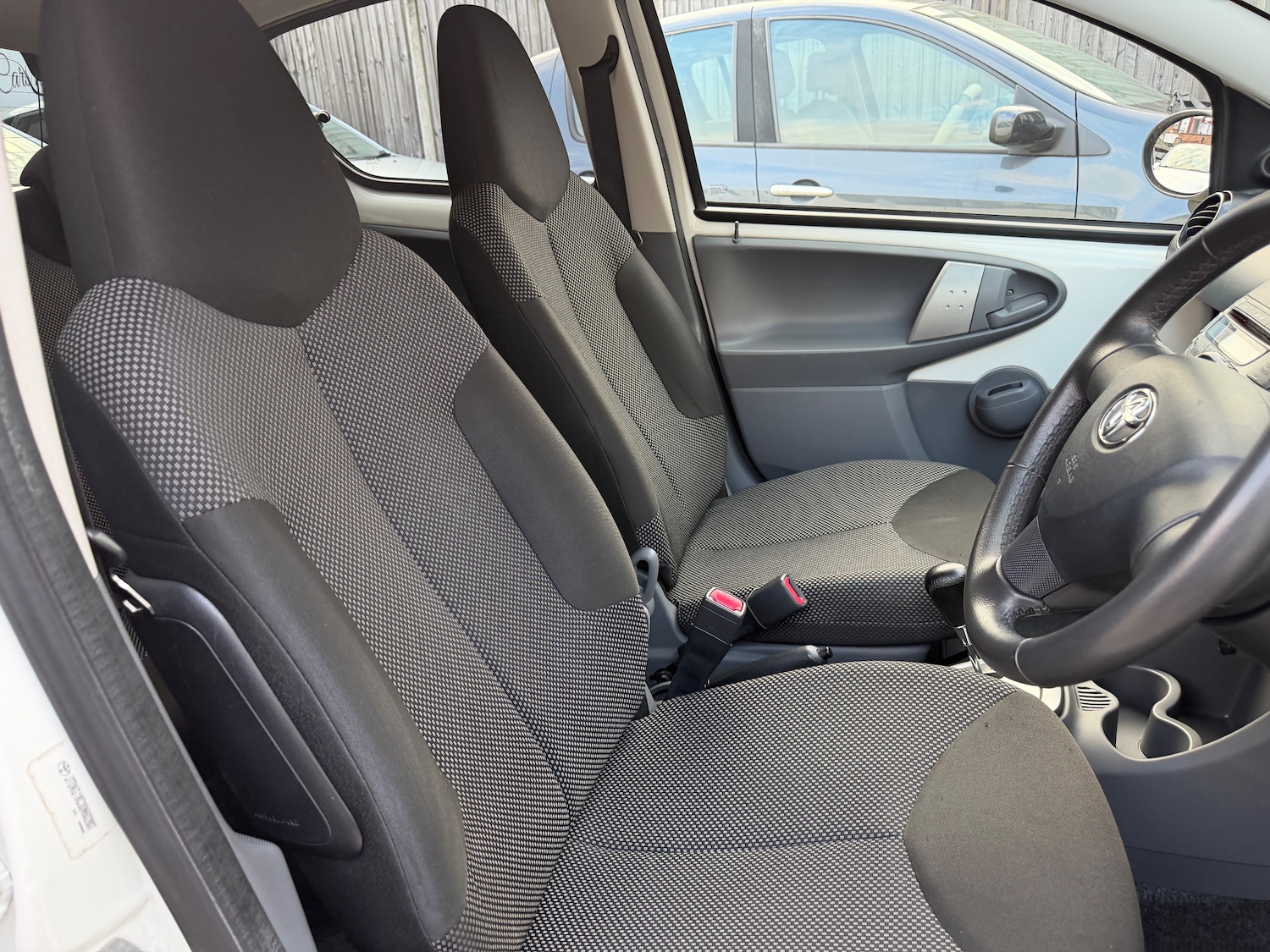 Used Toyota AYGO 2012 for sale - 77810295: Photo 11