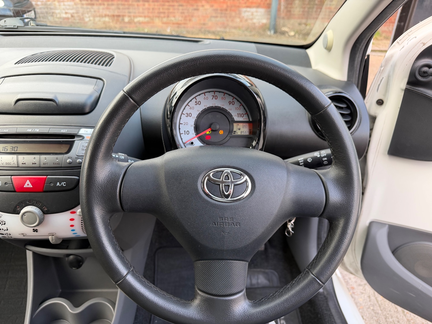Used Toyota AYGO 2012 for sale - 77810295: Photo 13