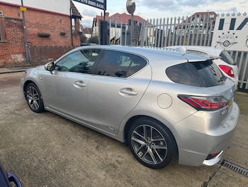 Used Lexus CT 2014 for sale - 77307756: Photo