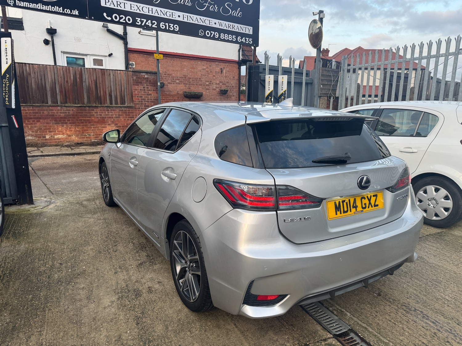 Used Lexus CT 2014 for sale - 77307756: Photo 3