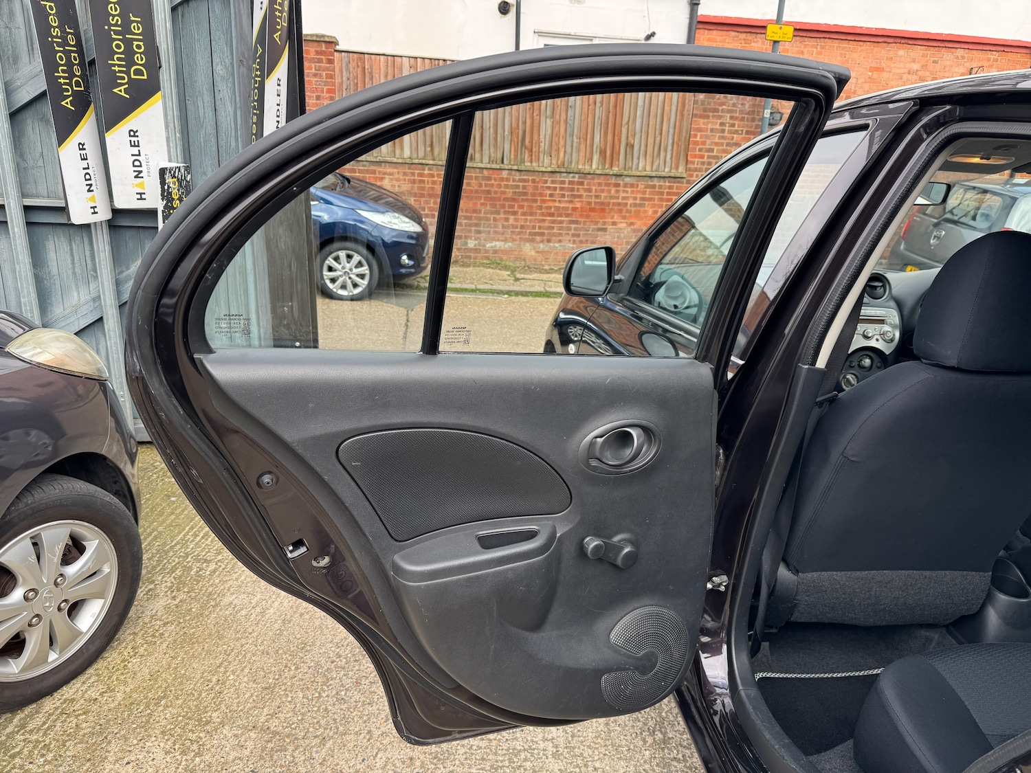 Used Nissan Micra 2011 for sale - 77927520: Photo 30