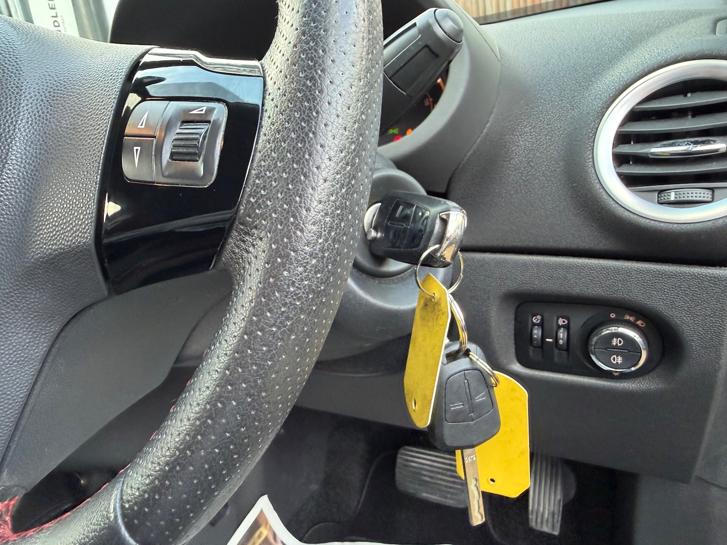 Used Vauxhall Corsa for sale - 77256565: Photo 17