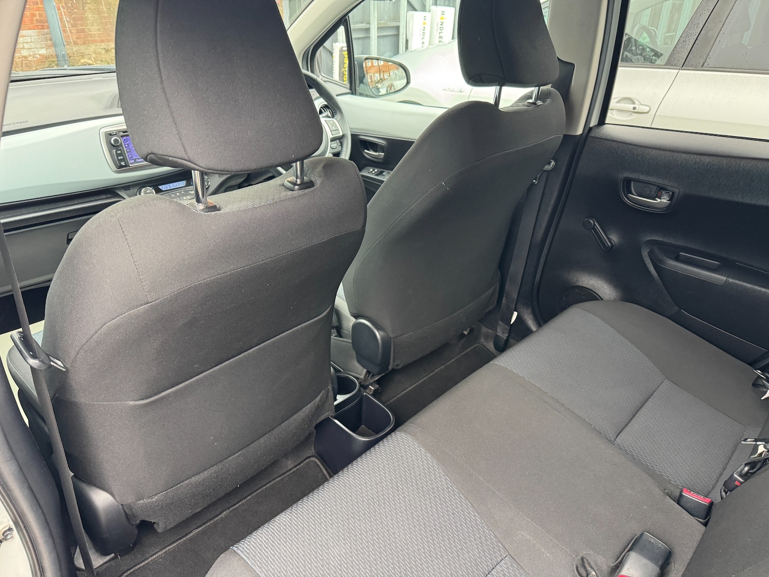 Used Toyota Yaris 2013 for sale - 77798079: Photo 35