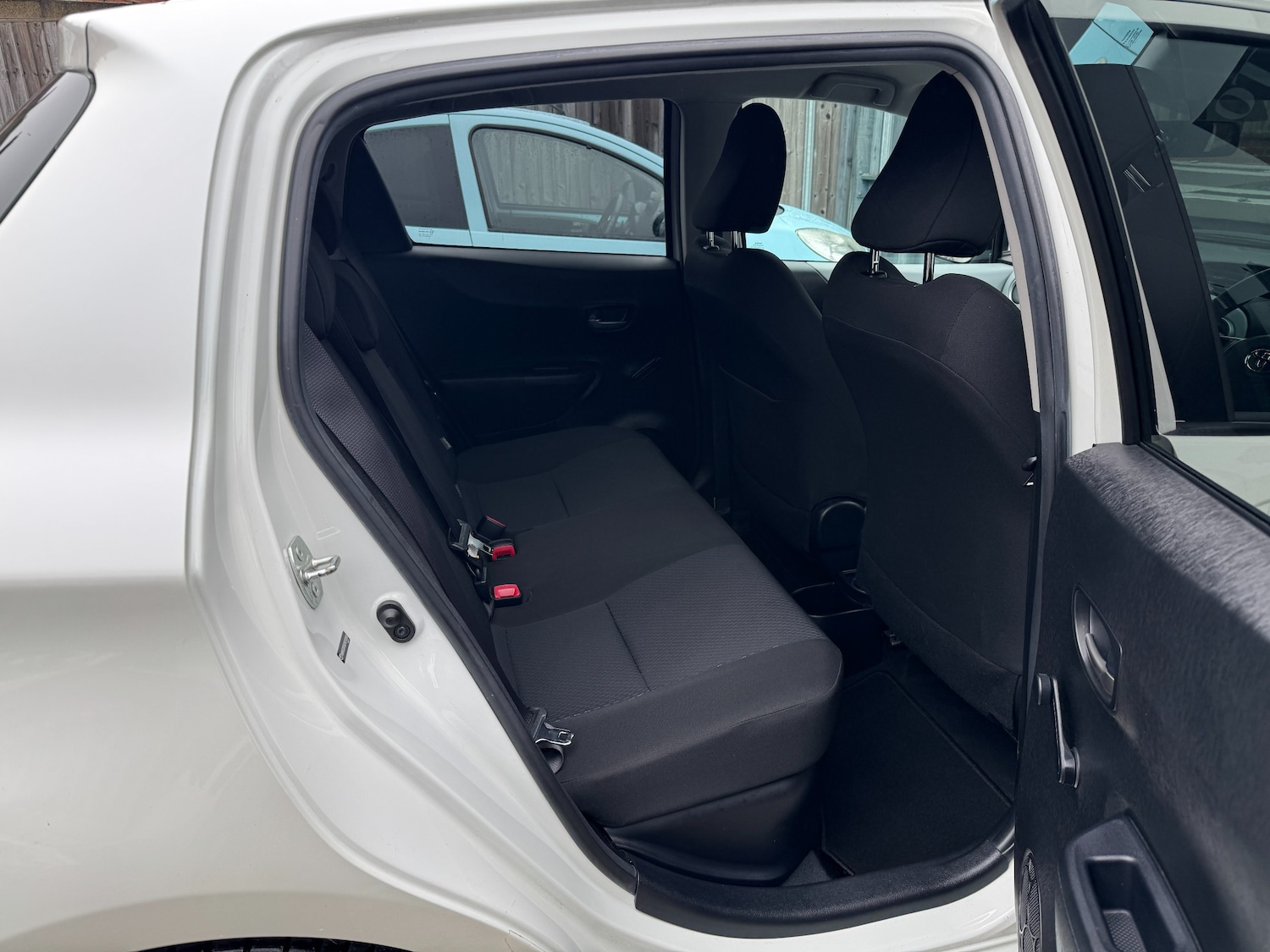 Used Toyota Yaris 2013 for sale - 77798079: Photo 42