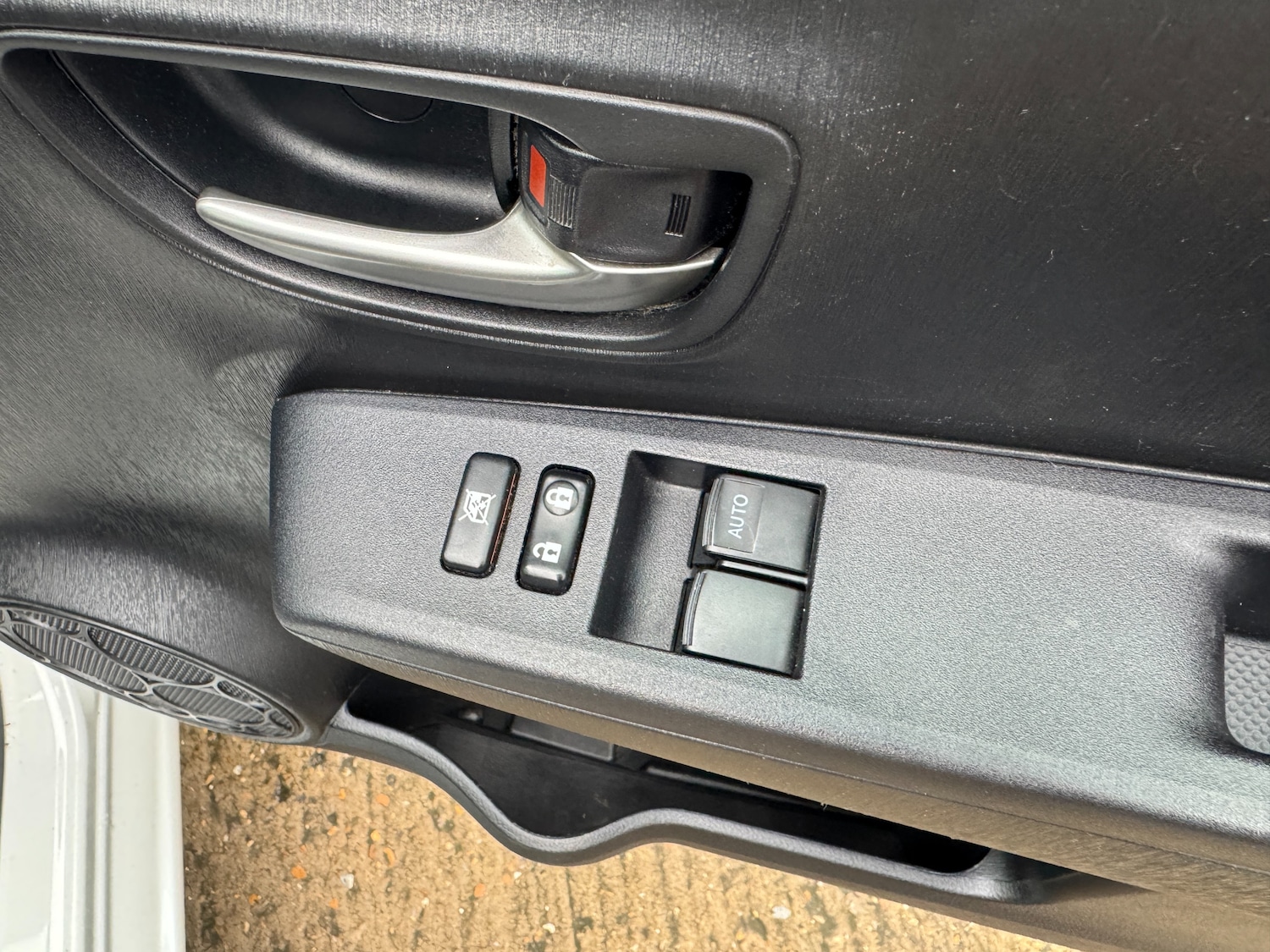 Used Toyota Yaris 2013 for sale - 77798079: Photo 49