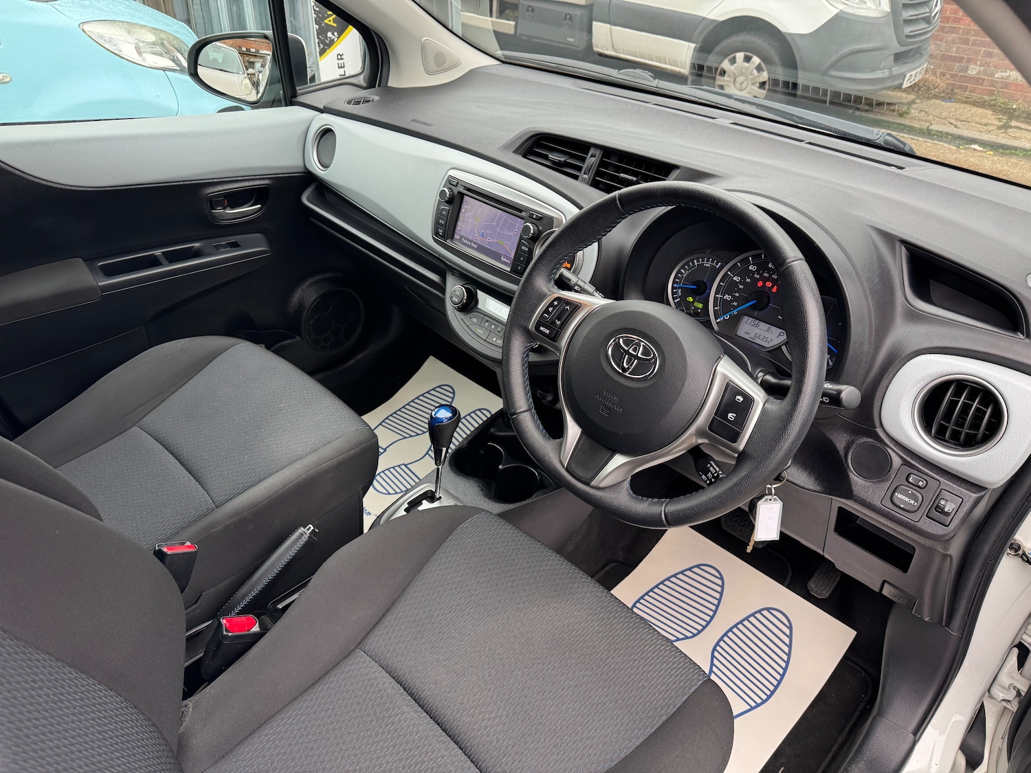 Used Toyota Yaris 2013 for sale - 77798079: Photo 54