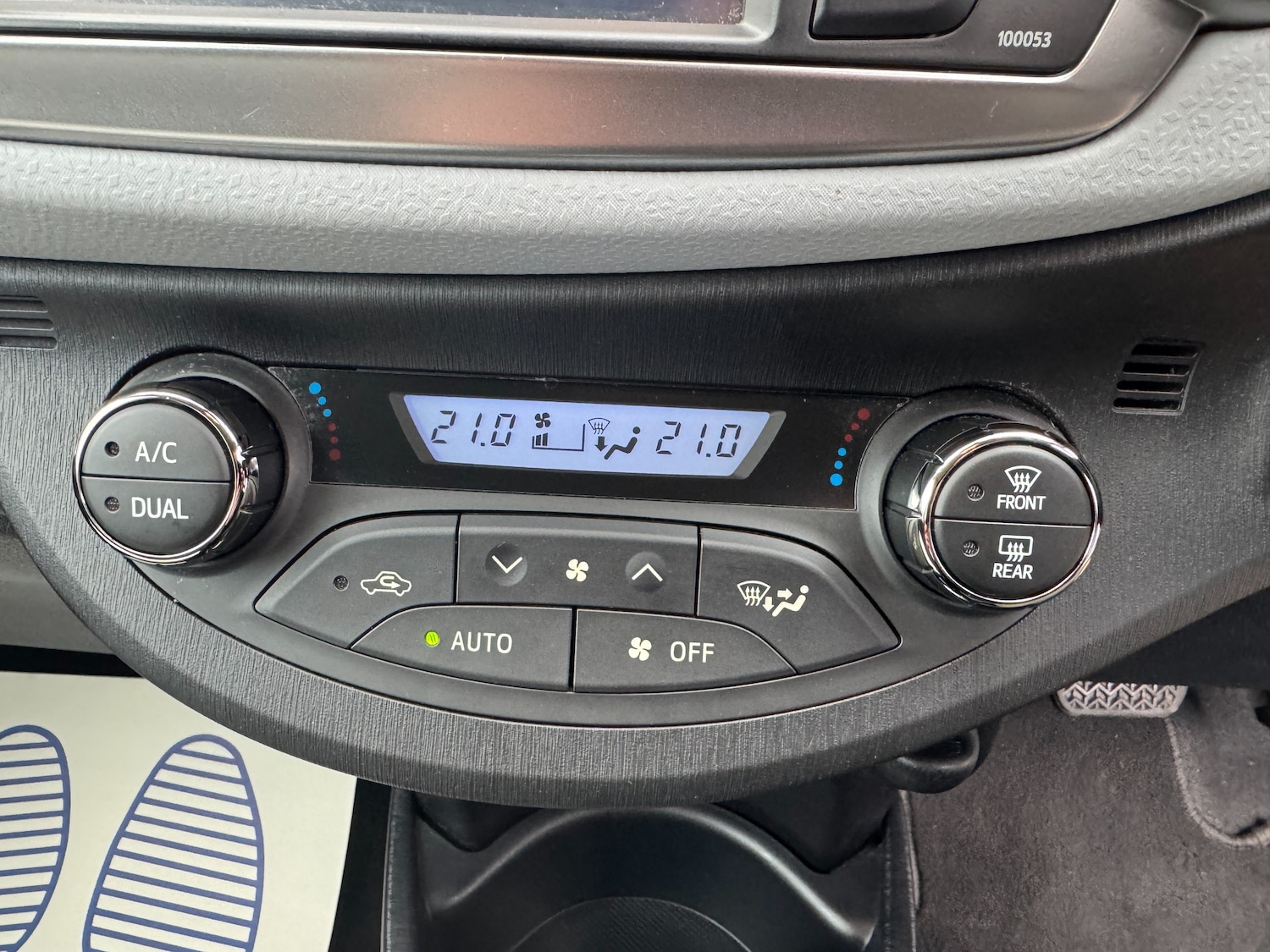 Used Toyota Yaris 2013 for sale - 77798079: Photo 65