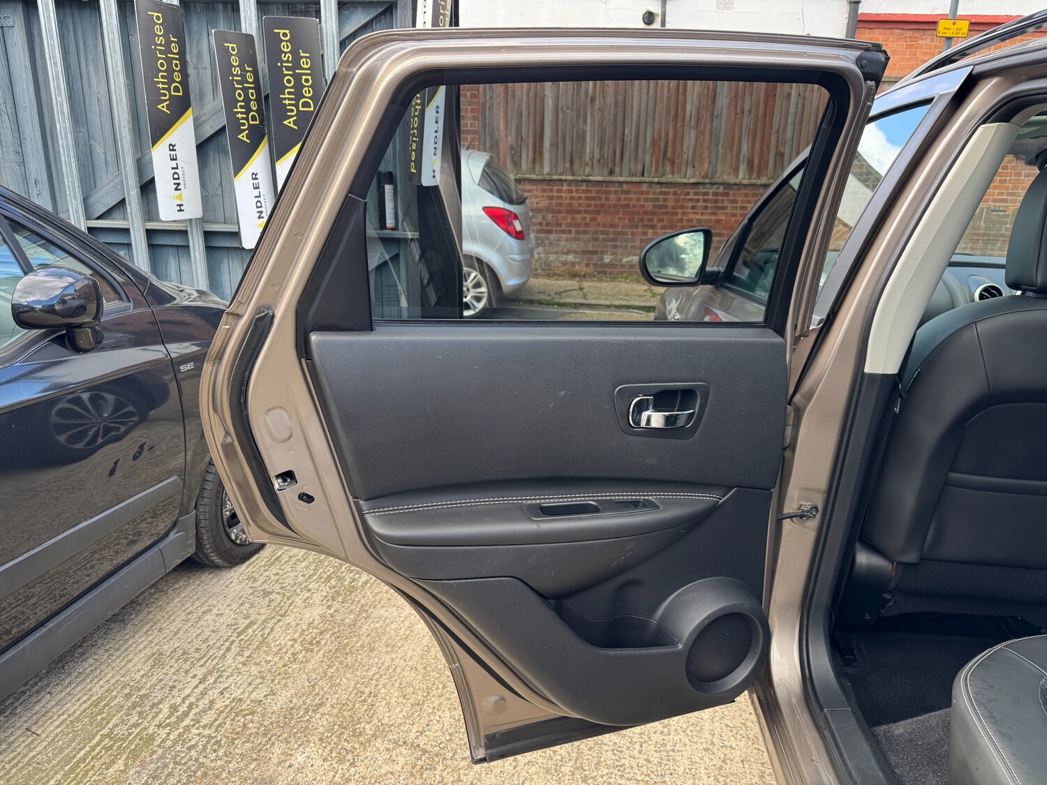 Used Nissan Qashqai 2013 for sale - 78213372: Photo 25