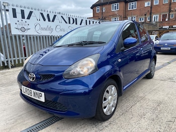 (08) - BLUE VVT-I 5-Door