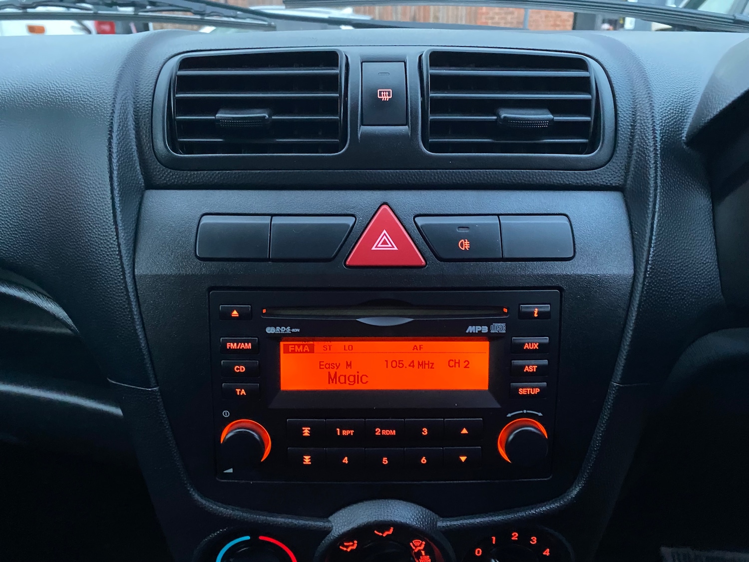 Used Kia Picanto 2010 for sale - 76804326: Photo 24