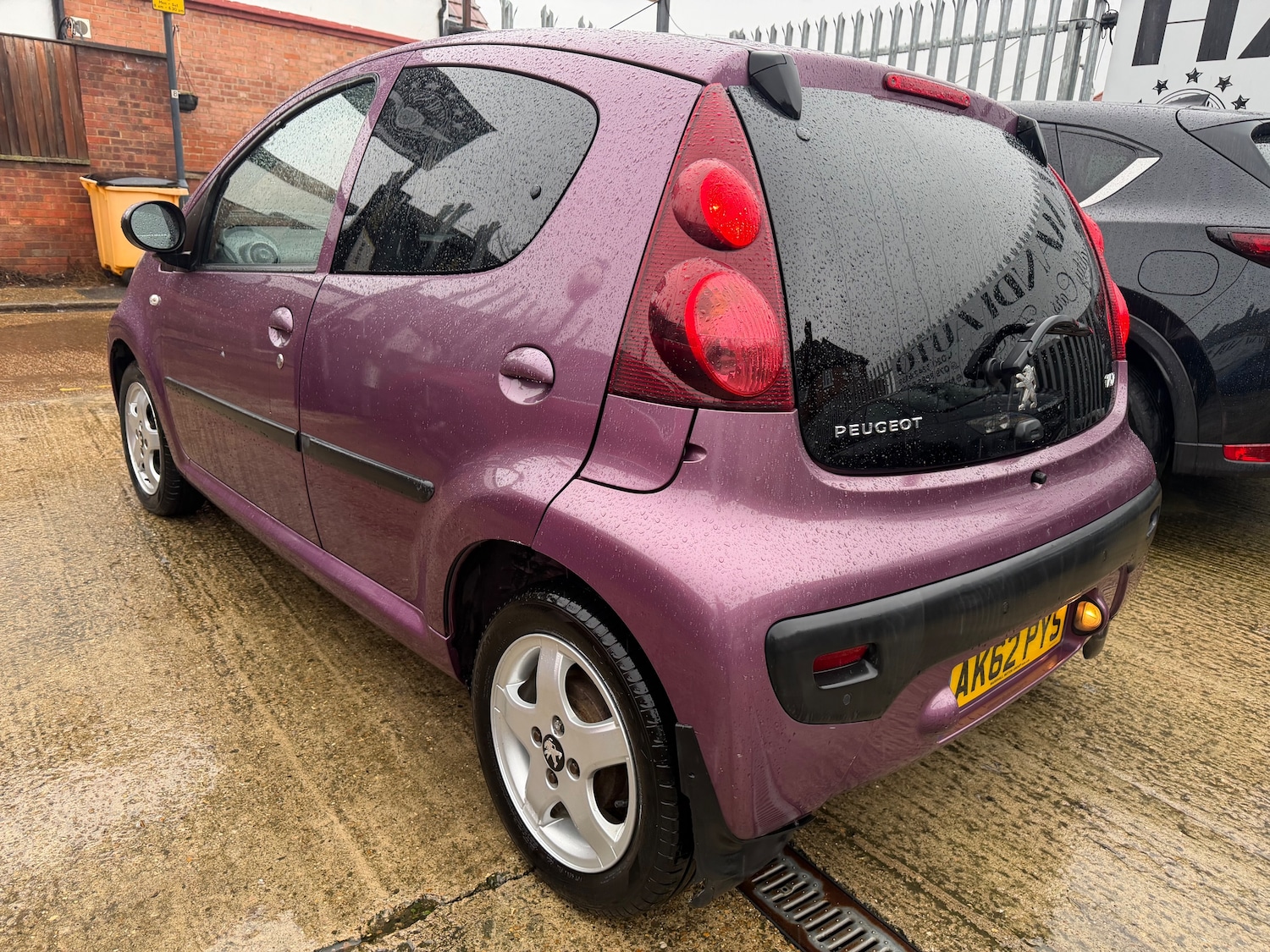 Used Peugeot 107 for sale - 77457930: Photo 3