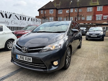 Used Toyota Verso 2016 for sale - 78083901: Photo