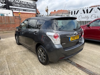 Used Toyota Verso 2016 for sale - 78083901: Photo