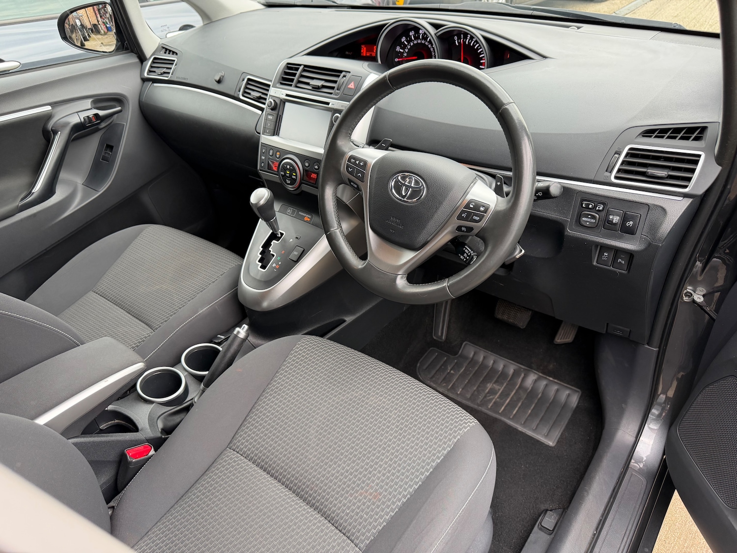 Used Toyota Verso 2016 for sale - 78083901: Photo 8