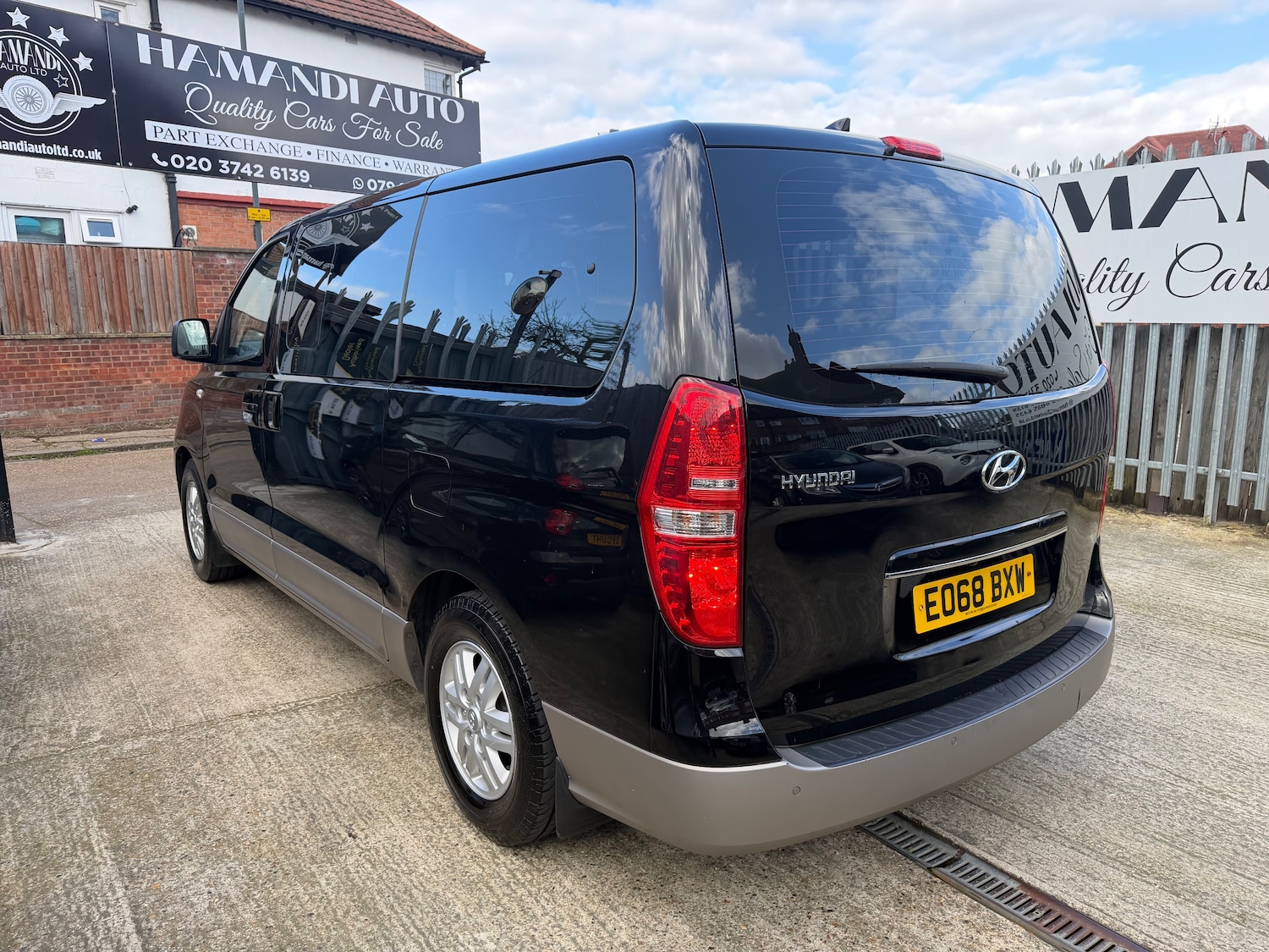 Used Hyundai i800 2018 for sale - 78069763: Photo 2