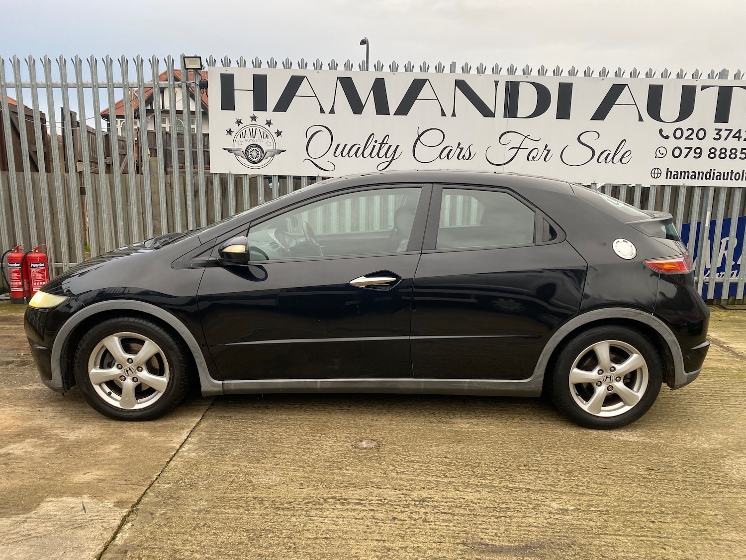 Used Honda Civic 2009 for sale - 76883940: Photo 2