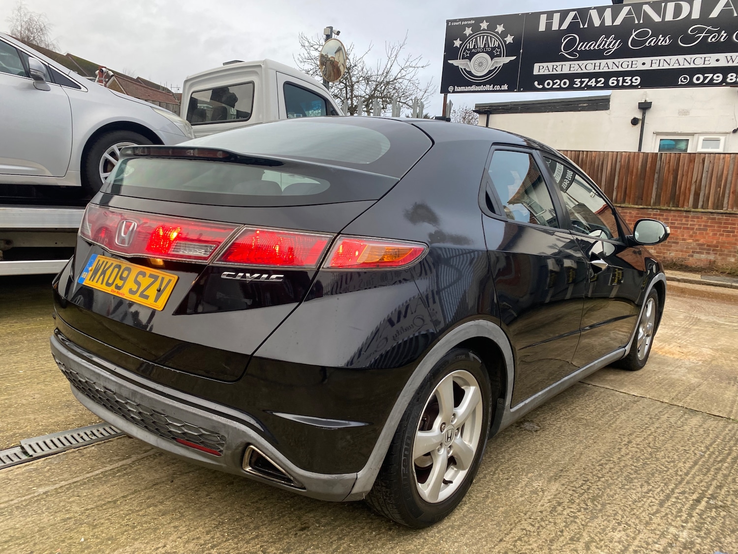 Used Honda Civic 2009 for sale - 76883940: Photo 5