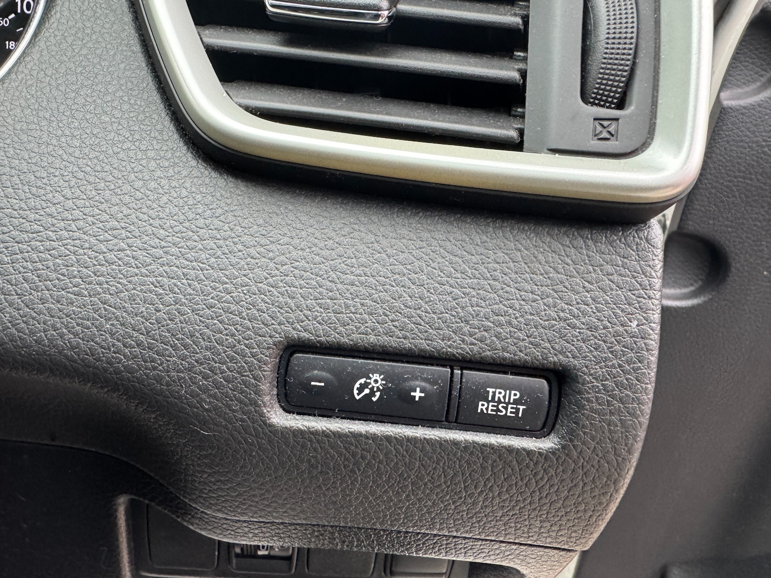 Used Nissan Qashqai 2017 for sale - 76285970: Photo 42