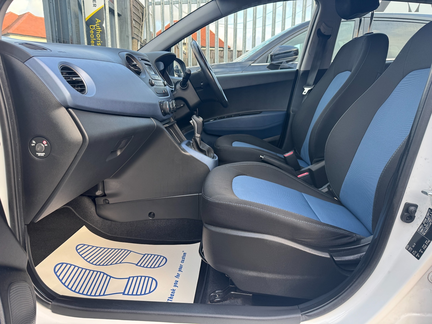 Used Hyundai i10 2014 for sale - 77232337: Photo 28