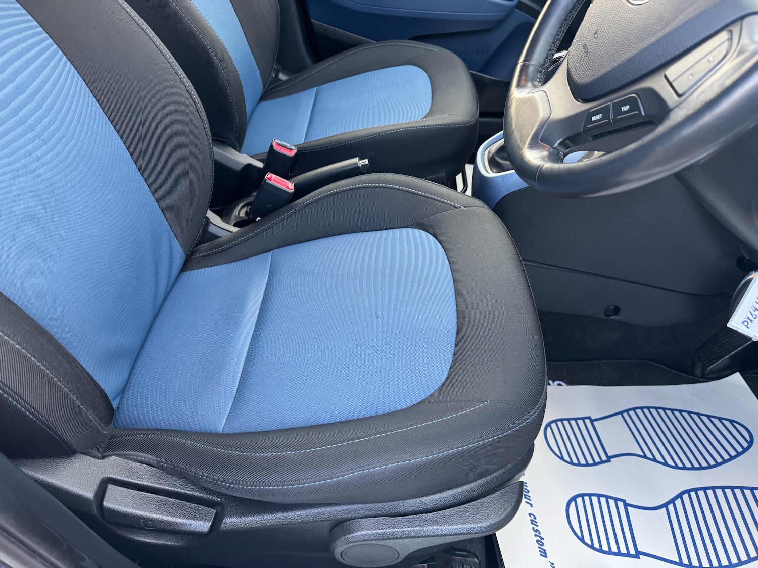 Used Hyundai i10 2014 for sale - 77232337: Photo 62