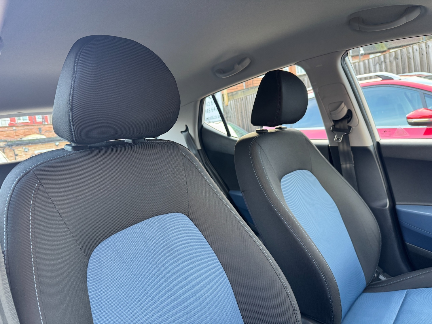 Used Hyundai i10 2014 for sale - 77232337: Photo 64