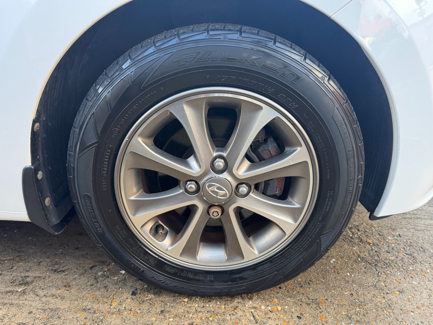 Used Hyundai i10 2014 for sale - 77232337: Photo 96