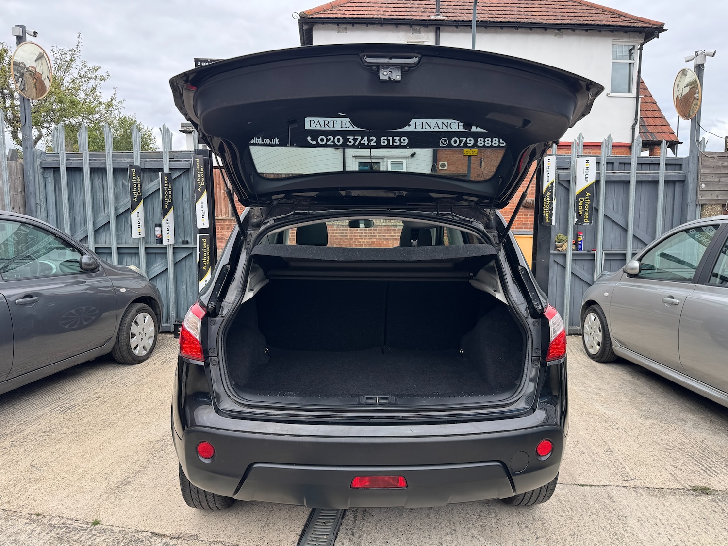Vehicle 28