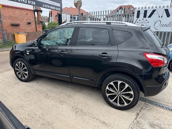 Used Nissan Qashqai 2013 for sale - 75660752: Photo
