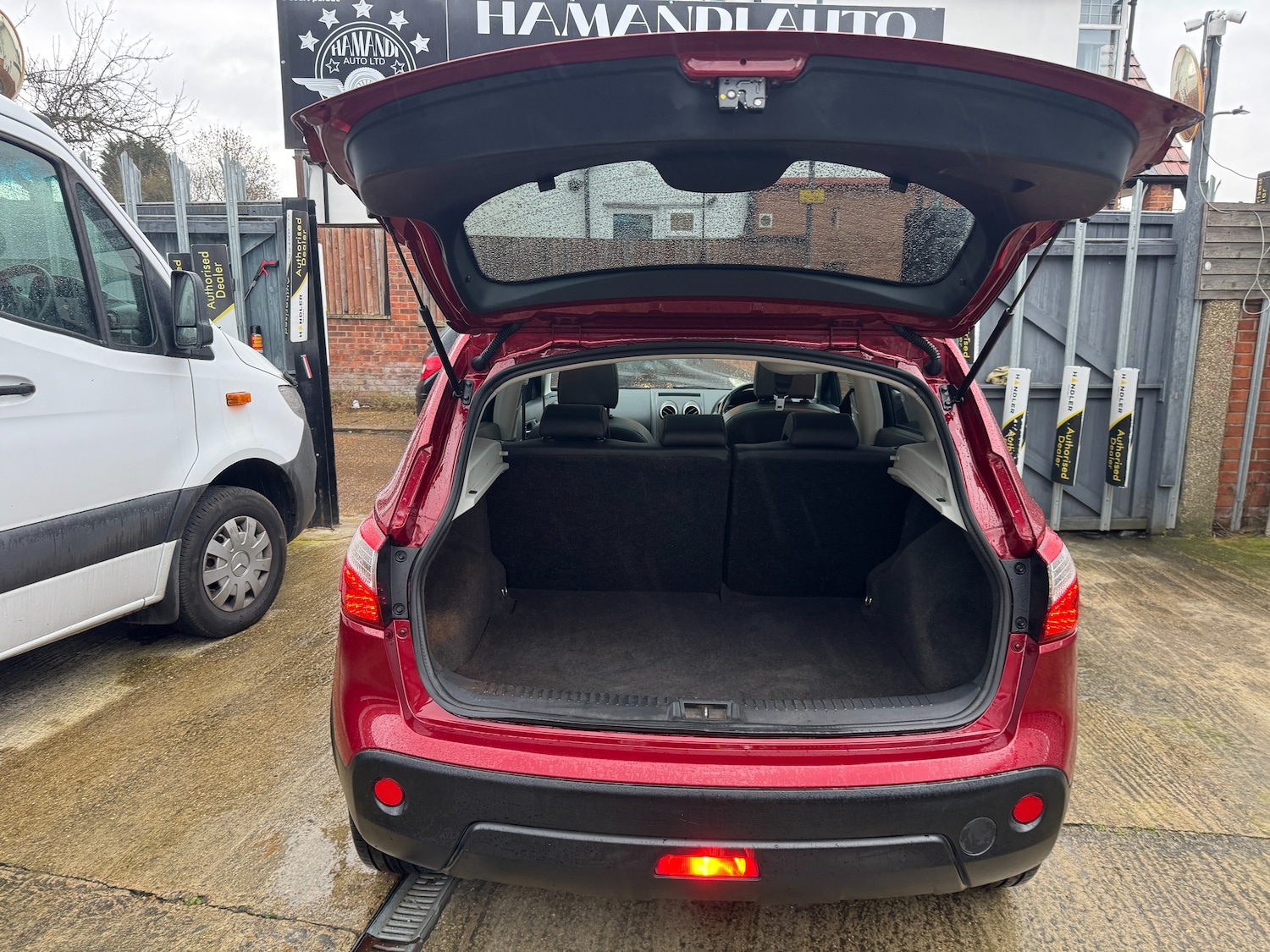 Used Nissan Qashqai 2013 for sale - 76961890: Photo 30