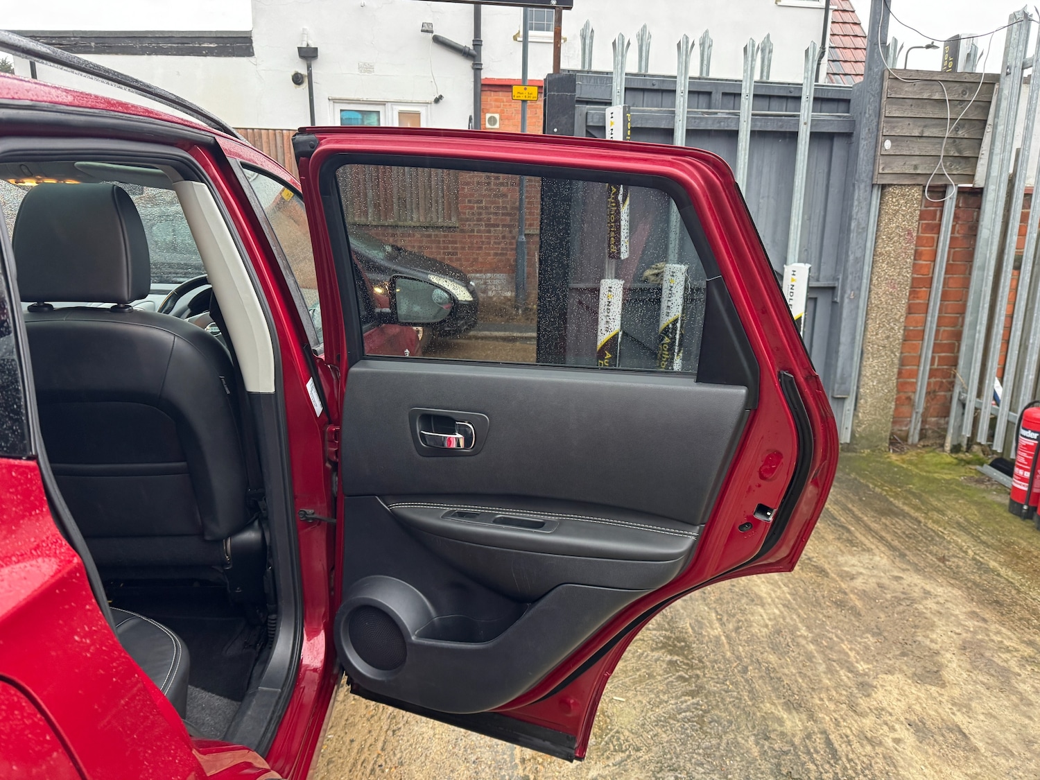 Used Nissan Qashqai 2013 for sale - 76961890: Photo 34