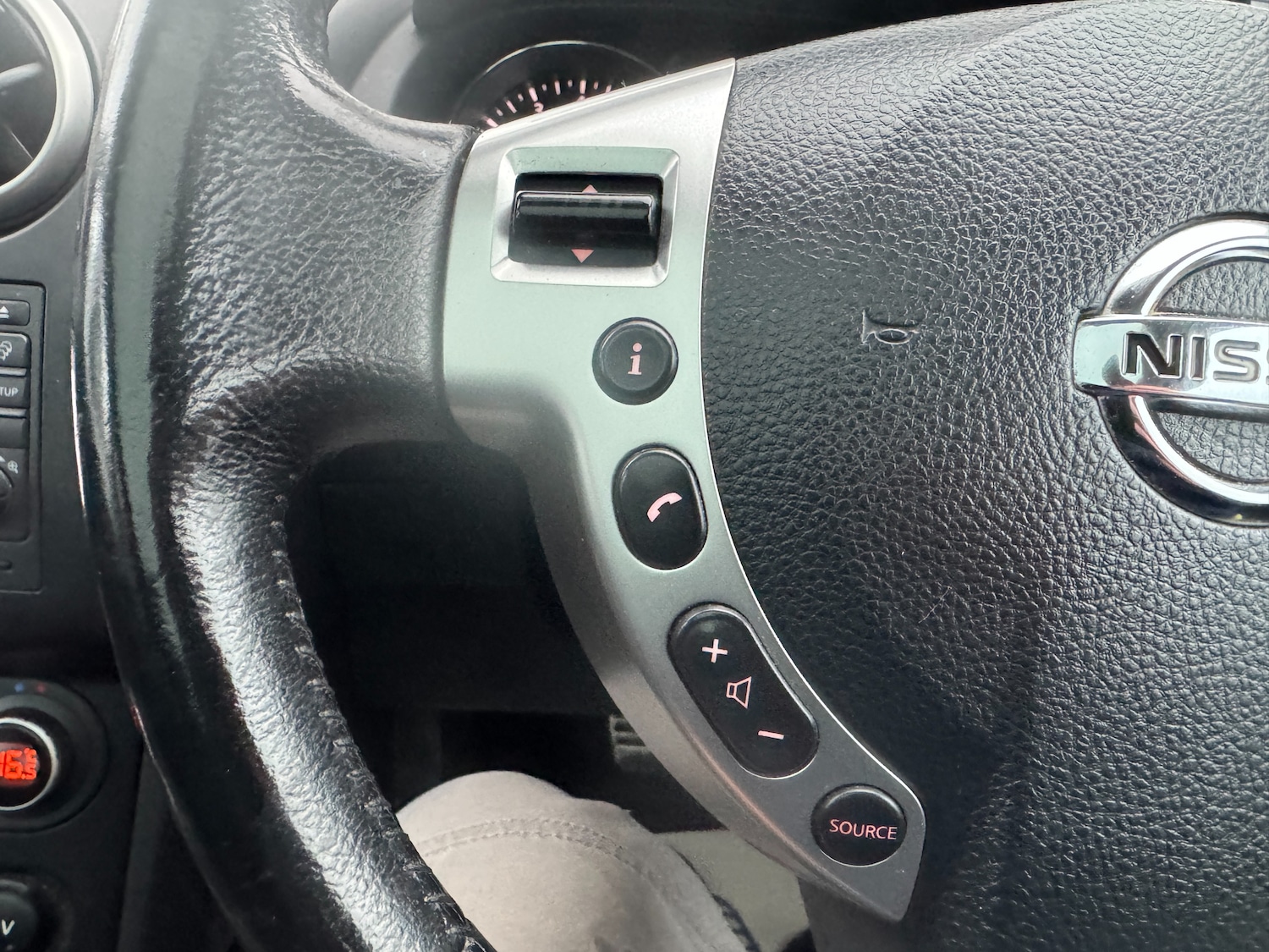 Used Nissan Qashqai 2013 for sale - 76961890: Photo 52